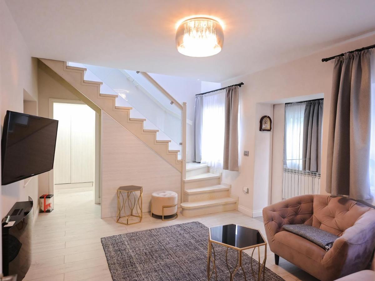 Ase Premium House Villa Suceava Luaran gambar